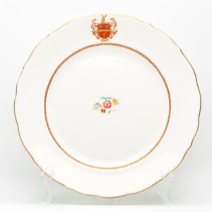 English Porcelain Armorial Style Plate Replica Chinese Hickes Arms Gilt 19th C