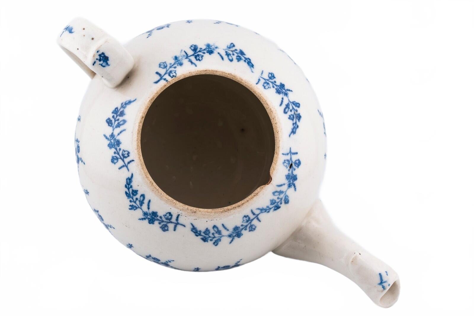 England Porcelain Teapot Cover Blue White Floral Pattern Regency 19th Century - Image 8