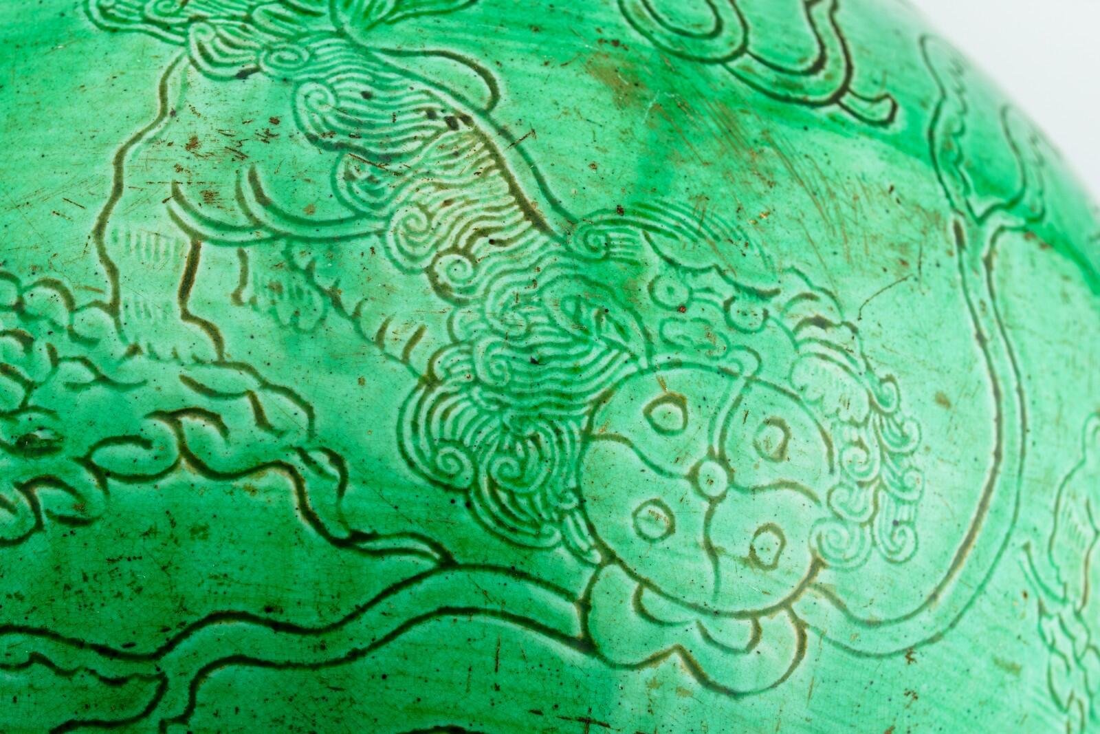 Chinese Porcelain Kangxi Vase Wooden Cover Green Glaze Foo Lion Qing Period 18C - Image 15