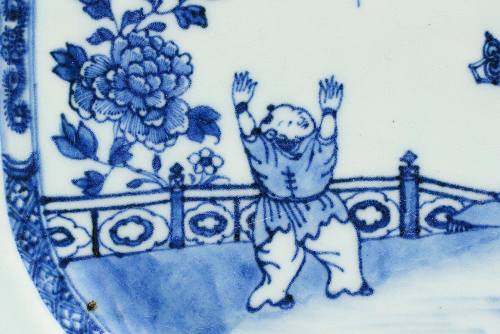 Chinese Lady Boy Porcelain Blue White Platter Brown Rim Qing Qianlong Period 18C - Image 5