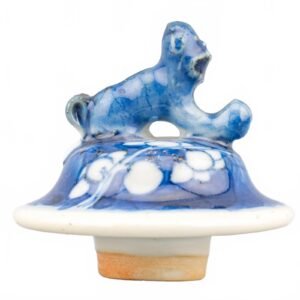 Chinese Porcelain Guangxu Cover for Vase Blue White Foo Lion Finial Qing 19th C.