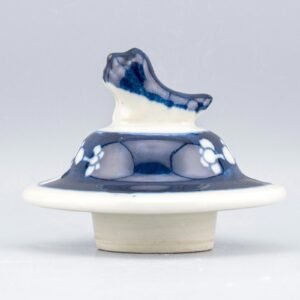 Chinese Porcelain Guangxu Cover for Vase Blue White Foo Lion Finial Qing 19th C.