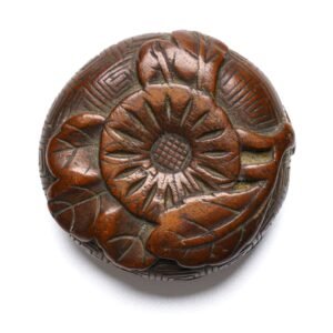 Japanese Netsuke Manju Carved Hardwood Brown Circular Rounded Samurai Meiji 19C