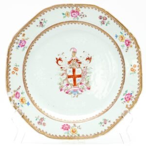 Chinese Porcelain Plate Armorial Crest Bourchier Flower Gilt Qianlong Qing 18C