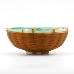 Japanese Porcelain Saucer Dish Green Red Geisha Arita Wooden Cover Period 20C